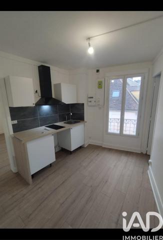 Location appartement 3 pièces 45 m² Montereau-Fault-Yonne