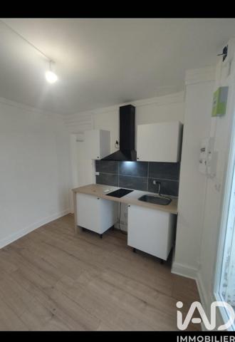 Location appartement 3 pièces 45 m² Montereau-Fault-Yonne