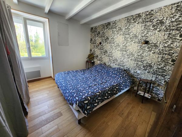 Mareuil-sur-Lay-Dissais (85320) Maison en pierre rénovée avec diverses dépendances et 4 chambres