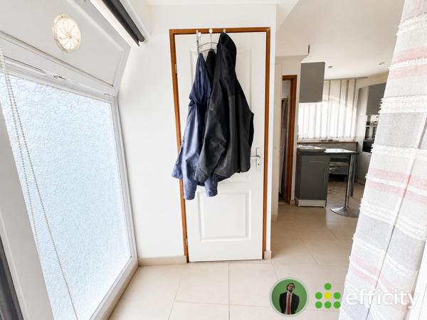 Appartement
         4 pièces
        - 50 m² Exclusivité 147 000 € *
