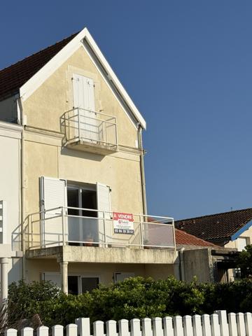 Belle balnéaire sur la plage