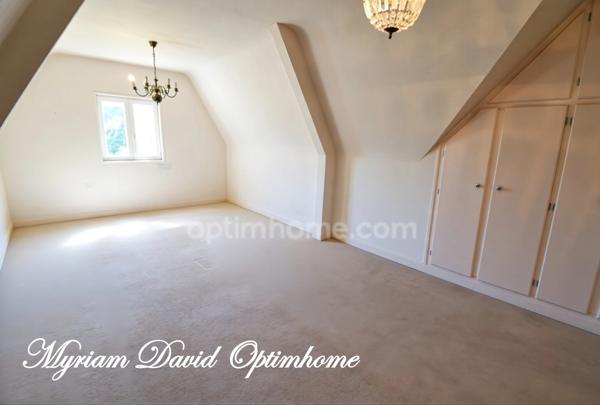 Maison 183 m² 5 chambres jardin 1600 m² Rostrenen proche centre