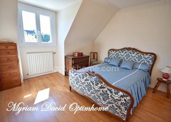 Maison 183 m² 5 chambres jardin 1600 m² Rostrenen proche centre