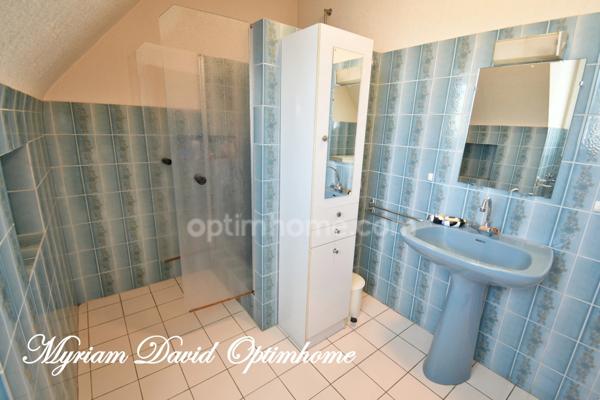 Maison 183 m² 5 chambres jardin 1600 m² Rostrenen proche centre
