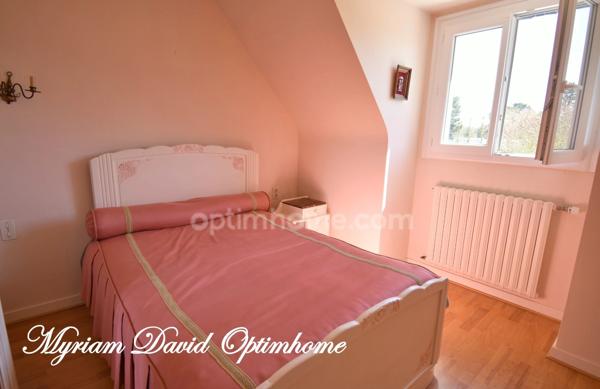 Maison 183 m² 5 chambres jardin 1600 m² Rostrenen proche centre