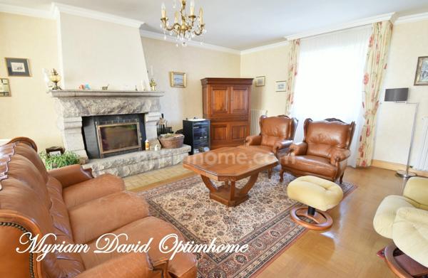 Maison 183 m² 5 chambres jardin 1600 m² Rostrenen proche centre