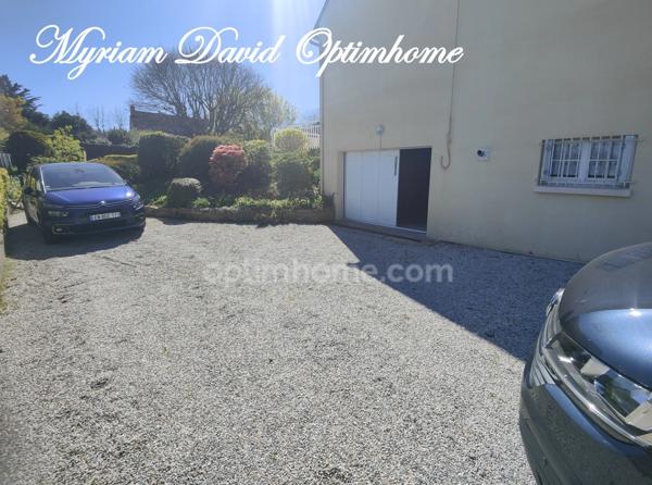 Maison 183 m² 5 chambres jardin 1600 m² Rostrenen proche centre
