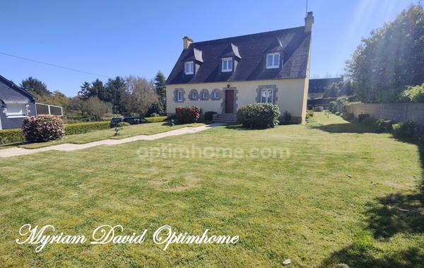 Maison 183 m² 5 chambres jardin 1600 m² Rostrenen proche centre