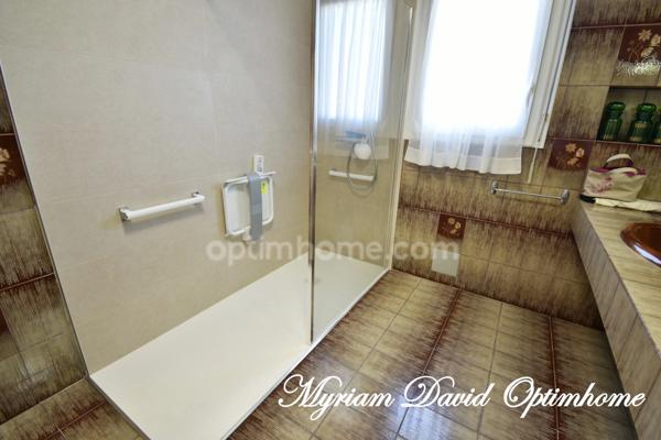 Maison 183 m² 5 chambres jardin 1600 m² Rostrenen proche centre