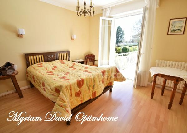 Maison 183 m² 5 chambres jardin 1600 m² Rostrenen proche centre