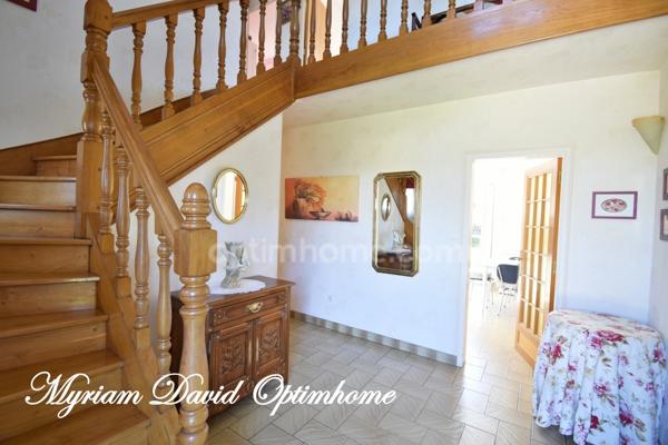 Maison 183 m² 5 chambres jardin 1600 m² Rostrenen proche centre