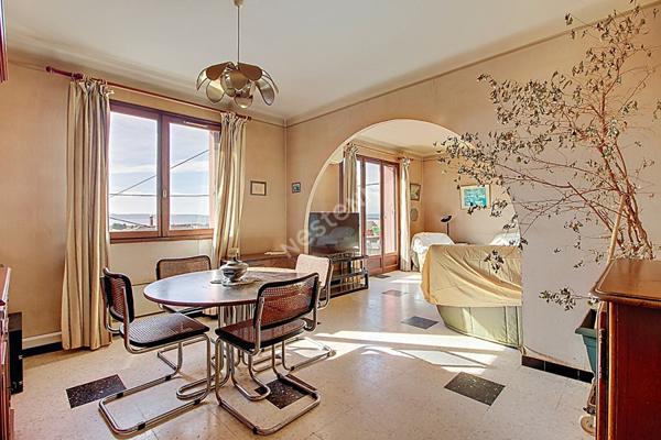 Grand appartement T4 de 98 m² avec garage et parking