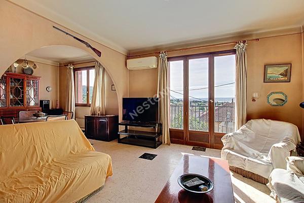 Grand appartement T4 de 98 m² avec garage et parking