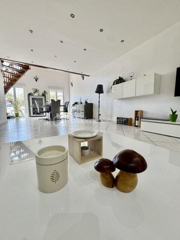 Maison contemporaine de 187 m²