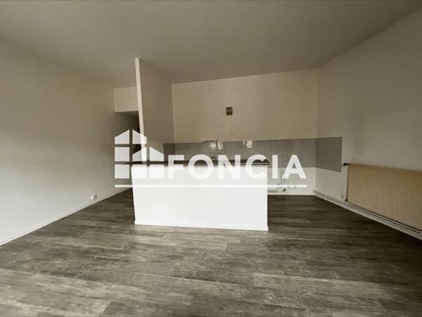 Location Appartement 2 pièces 60 m² - HOTEL FAVIER Chambery 73000