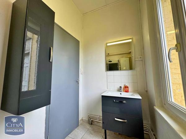 Maison à louer 2 pièces 51.55m² Maubeuge (59600)