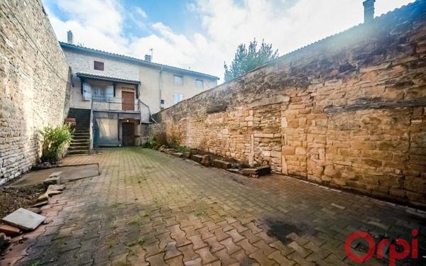 Maison à vendre    4 pièces •  Saint-Albain