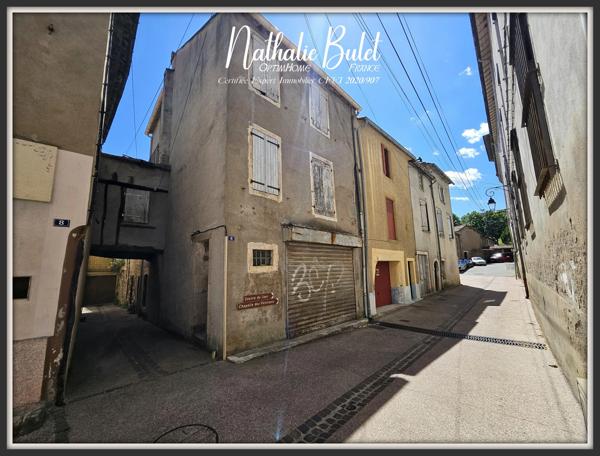 MAISON À RÉNOVER ENTIÈREMENT + SECONDE MAISON MITOYENNE À RÉHABILITER – 60 M² HABITABLES – GARAGE ET DÉPENDANCES – SAINT-PONS-DE-THOMIÈRES