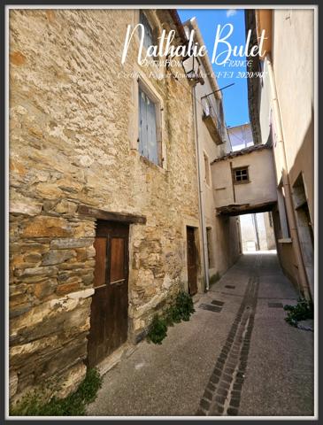 MAISON À RÉNOVER ENTIÈREMENT + SECONDE MAISON MITOYENNE À RÉHABILITER – 60 M² HABITABLES – GARAGE ET DÉPENDANCES – SAINT-PONS-DE-THOMIÈRES