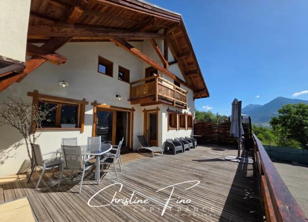 BRIANCON Chalet avec terrasse et appartement indépendant