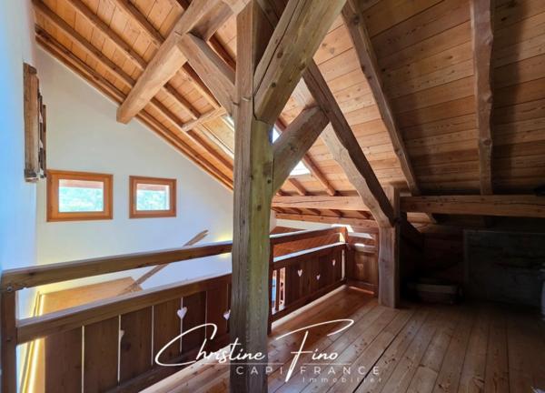 BRIANCON Chalet avec terrasse et appartement indépendant
