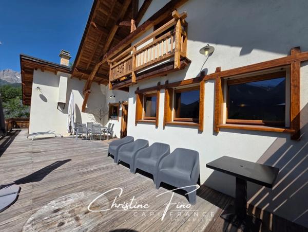 BRIANCON Chalet avec terrasse et appartement indépendant