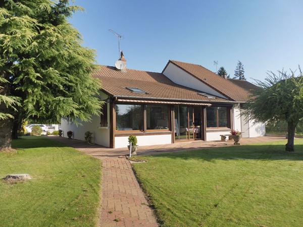 Bracieux maison de 123 m2 habitables. À découvrir sans tarder !