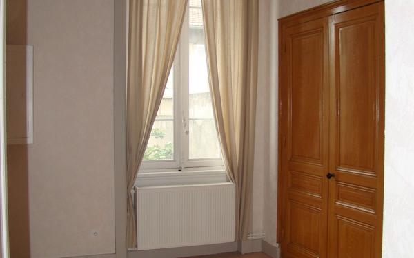 Appartement à vendre    3 pièces • 67,92 m2 Saint-Étienne