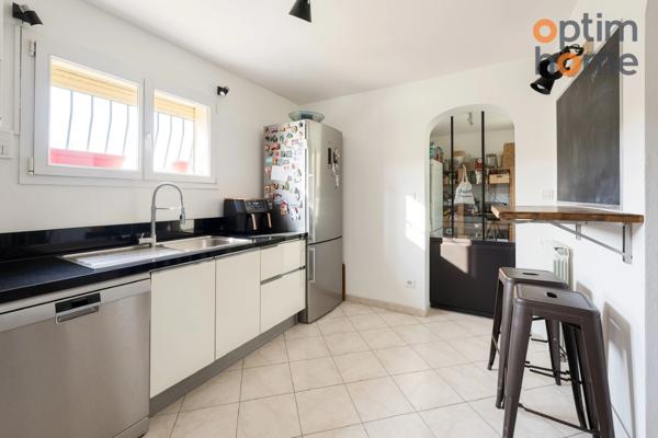 Maison à vendre 4 pièces MEYREUIL (13)