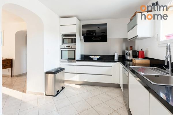 Maison à vendre 4 pièces MEYREUIL (13)