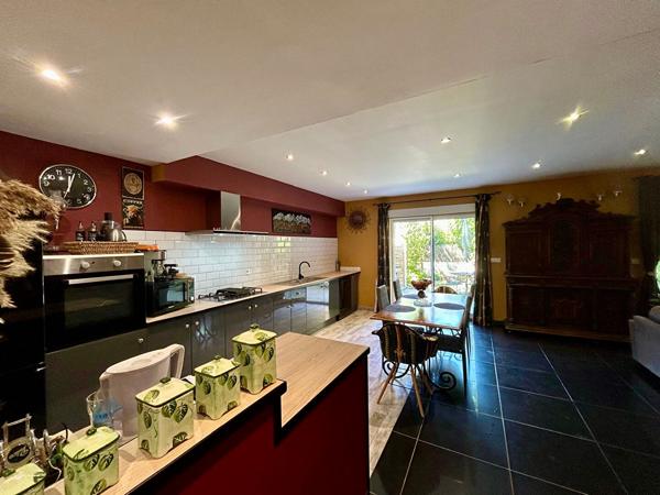Charmante maison de ville T5 125m2 jardin et garage