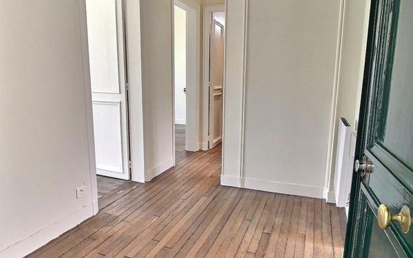 Appartement à vendre    3 pièces • 51,80 m2 Vincennes