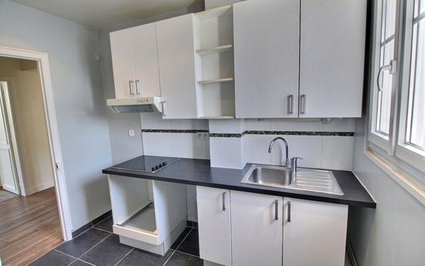 Appartement à vendre    3 pièces • 51,80 m2 Vincennes