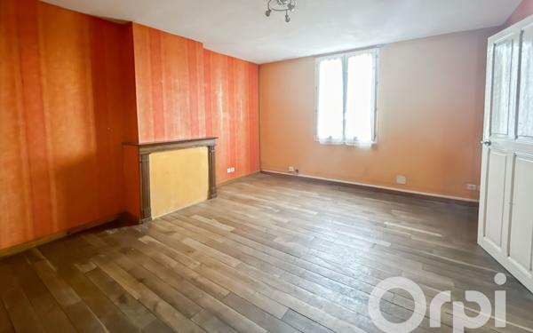 Maison à vendre    5 pièces • 100 m2 Chaumont-en-Vexin