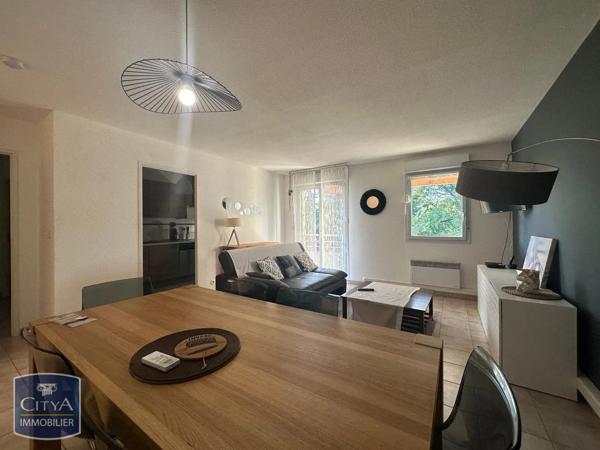 Appartement à louer 3 pièces 64.82m² Albi (81000)