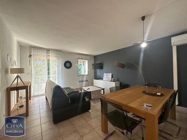 Appartement à louer 3 pièces 64.82m² Albi (81000)