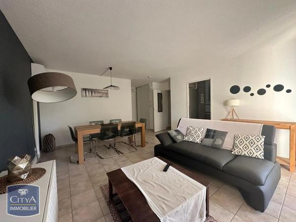 Appartement à louer 3 pièces 64.82m² Albi (81000)