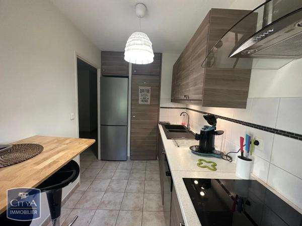 Appartement à louer 3 pièces 64.82m² Albi (81000)