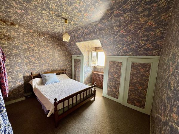 A vendre à DAMGAN, belle maison néobretonne sur sous sol complet et terrain de 762 m²