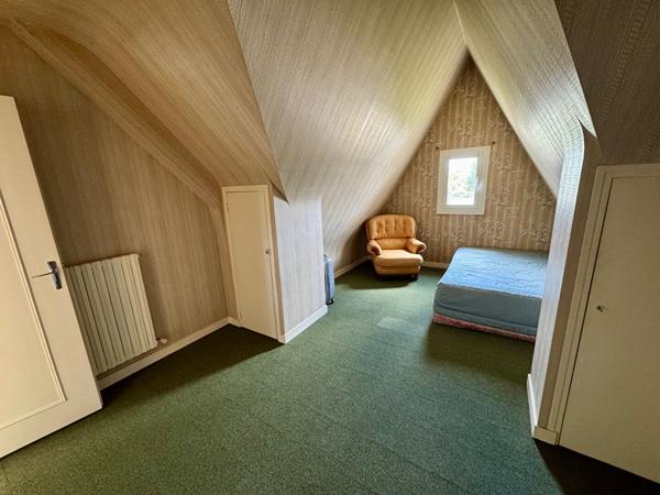 A vendre à DAMGAN, belle maison néobretonne sur sous sol complet et terrain de 762 m²