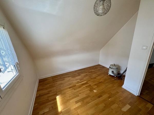 A vendre à DAMGAN, belle maison néobretonne sur sous sol complet et terrain de 762 m²