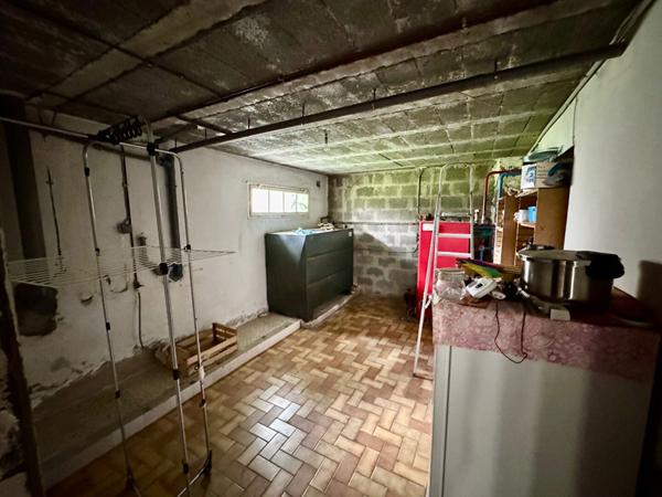 A vendre à DAMGAN, belle maison néobretonne sur sous sol complet et terrain de 762 m²