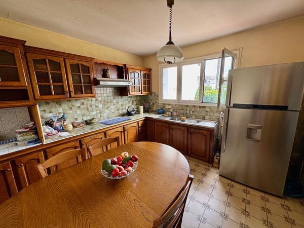 A vendre à DAMGAN, belle maison néobretonne sur sous sol complet et terrain de 762 m²