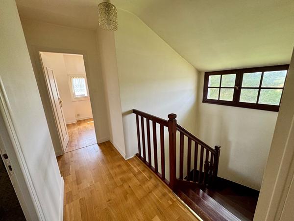 A vendre à DAMGAN, belle maison néobretonne sur sous sol complet et terrain de 762 m²