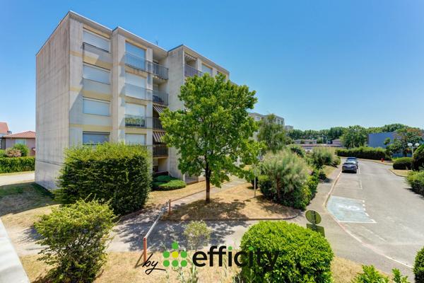 Appartement
         5 pièces
        - 100 m² 207 500 € *