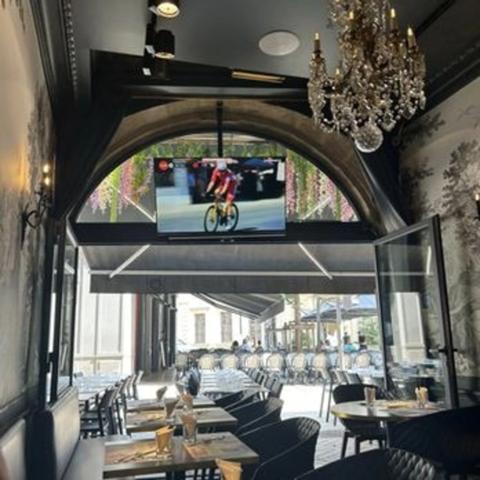 RESTAURANT – BAR LICENCE IV À VENDRE – LYON 2ᵉ PRESQU'ÎLE – Proche place Bellecour