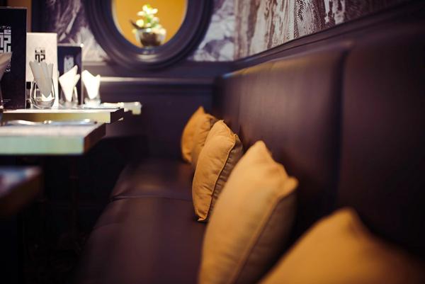 RESTAURANT – BAR LICENCE IV À VENDRE – LYON 2ᵉ PRESQU'ÎLE – Proche place Bellecour