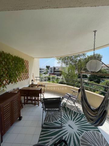 A LOUER - APPARTEMENT 2 PIECES MEUBLE, SECTEUR VAUGRENIER