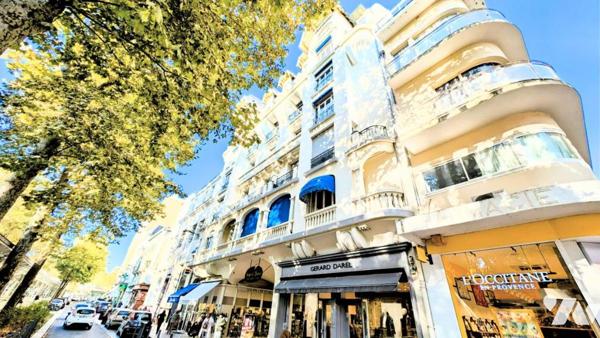 VICHY RESIDENCE DE STANDING F4 de 135.52m² avec Vue PARC des Sources