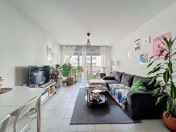 Castanet Tolosan Appartement T3 , terrasse, parking, résidence récente